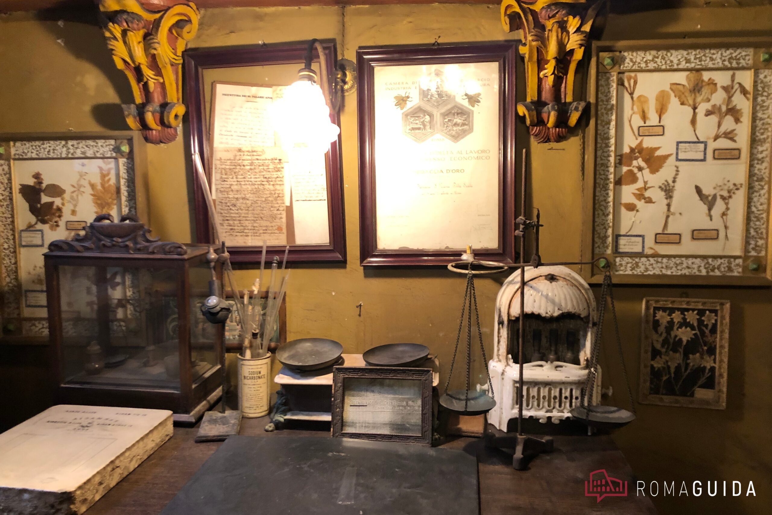 Antica Spezieria di Santa Maria della Scala a Trastevere Roma