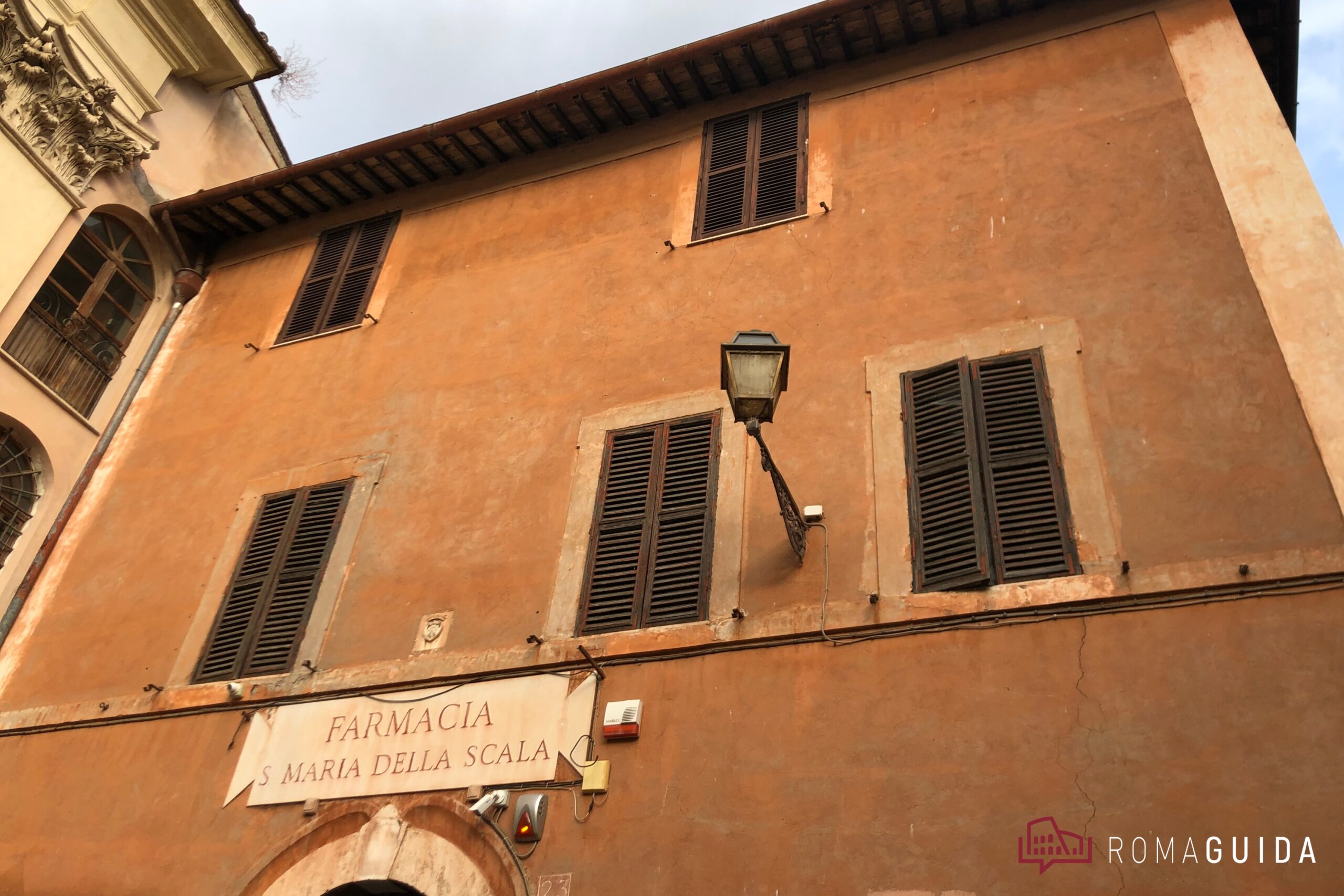 Antica Spezieria di Santa Maria della Scala a Trastevere Roma