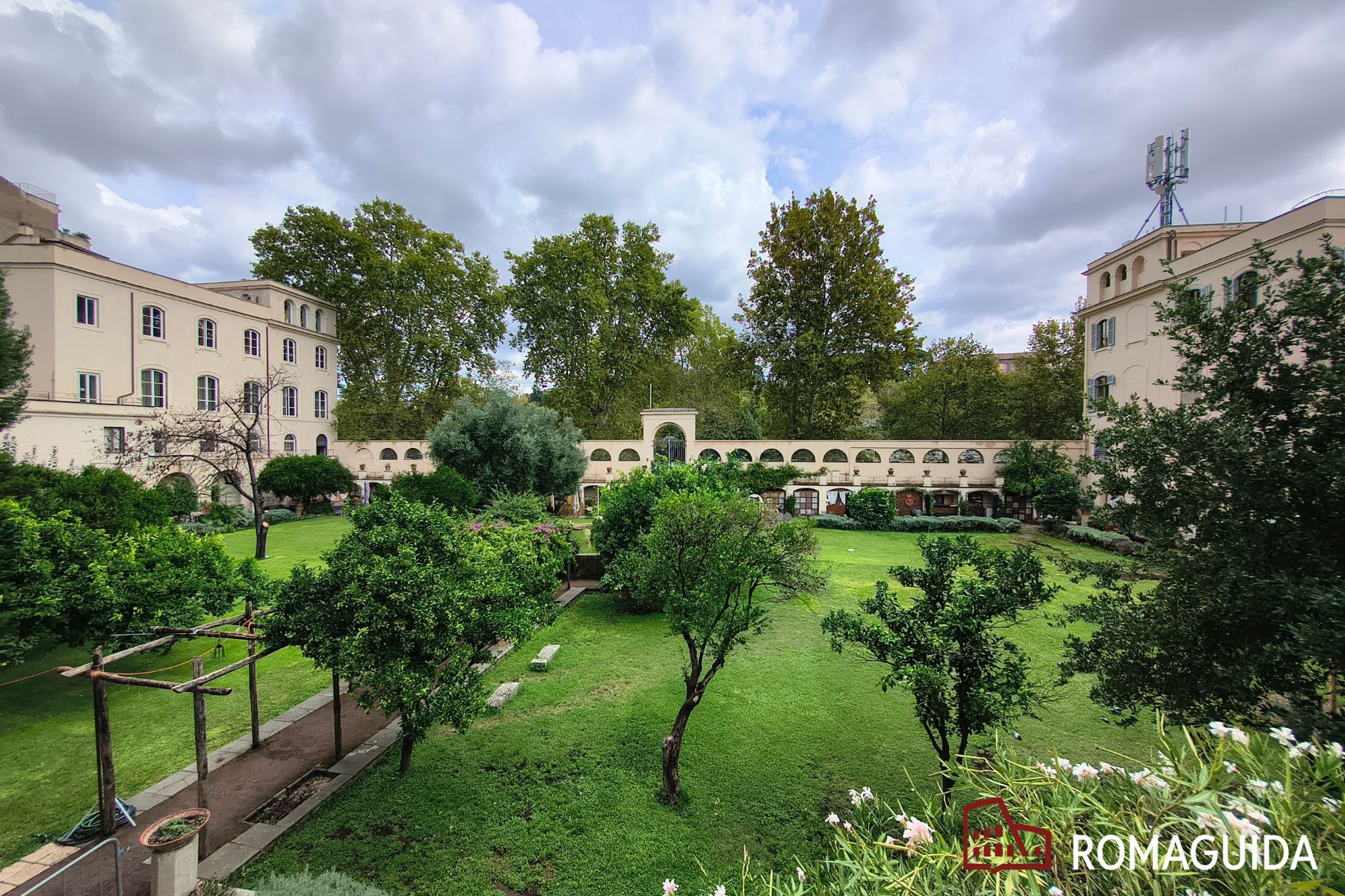 Chiesa di Santa Maria in Cappella e l'Ospitale di Santa Francesca Romana Roma