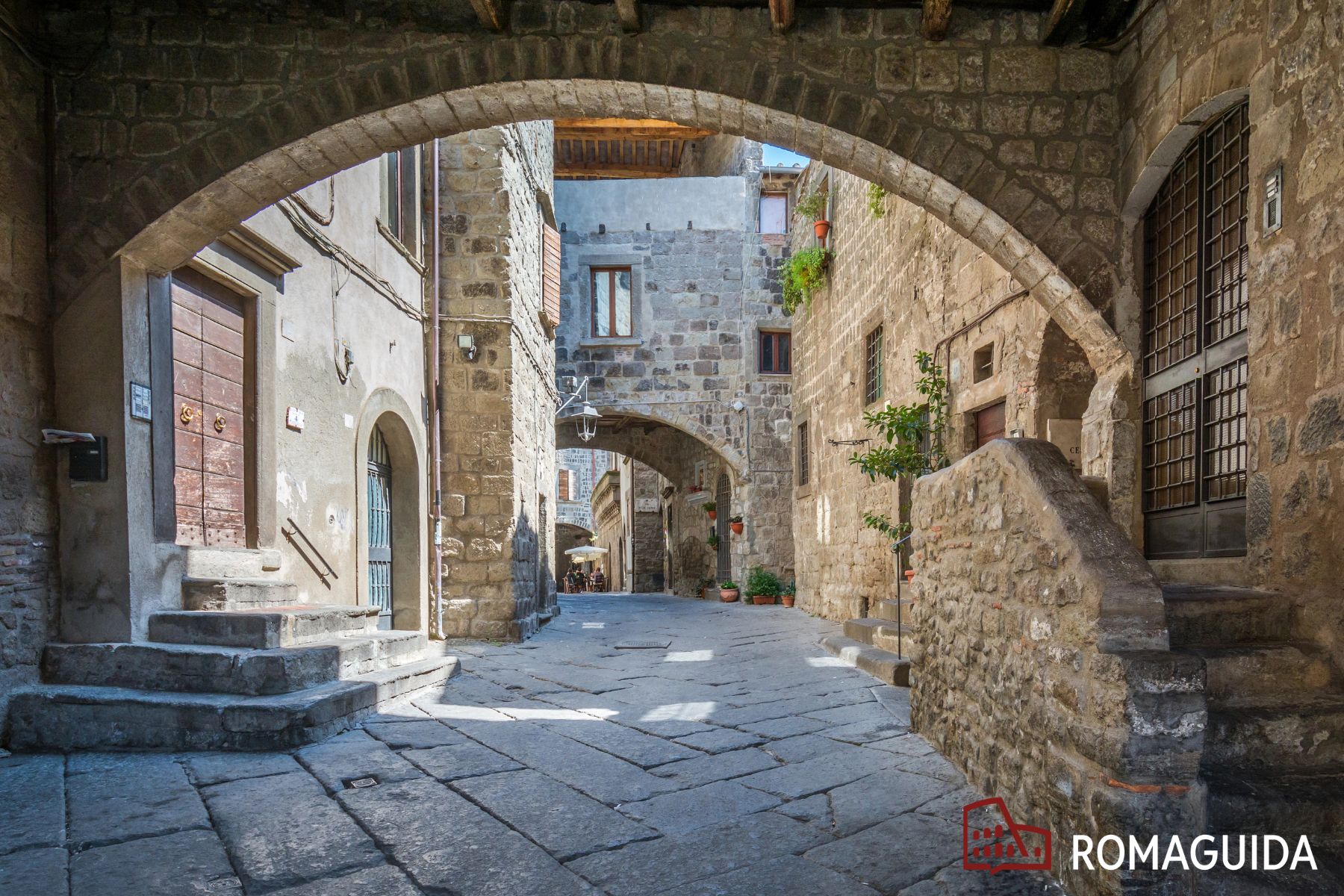 Viterbo Palazzo dei Priori e Quartiere San Pellegrino