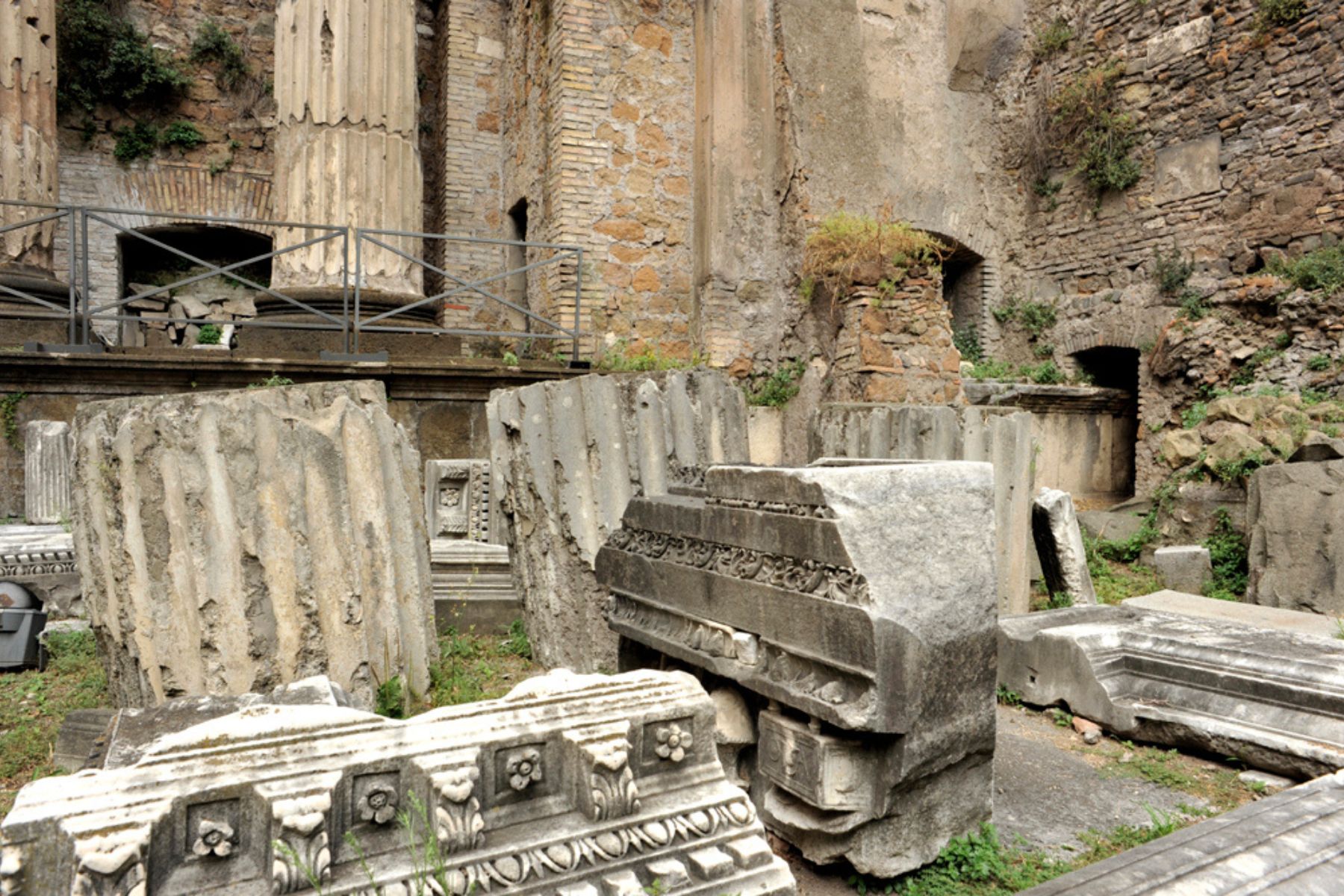 Via Botteghe Oscure Roma